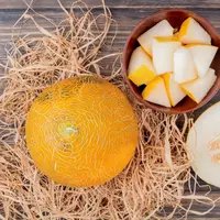 Intip dan rasakan sendiri segudang manfaat dari buah blewah yang menyegarkan. Yuk, jangan lupa untuk mengonsumsinya! (Sumber: Freepik/stockking).