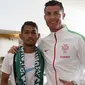 JUMPA - Impian Martunis untuk kembali berjumpa dengan ayah angkatnya, Cristiano Ronaldo, akhirnya tercapai. (Mundo Deportivo)