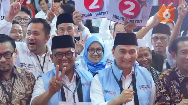 Kontestan Pilgub Banten 2024, Andra Soni-Dimyati Natakusumah. (Rabu, 25/09/2024). (Yandhi Deslatama/Liputan6.com).