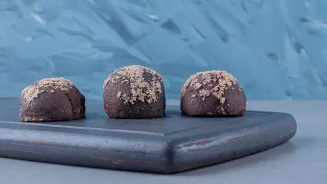 Mochi chocolate isi oreo