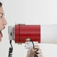 Kamu yang dekat sama beberapa zodiak ini pasti tahu kalau mereka tukang ngatur. (Sumber foto: inemmo.com)