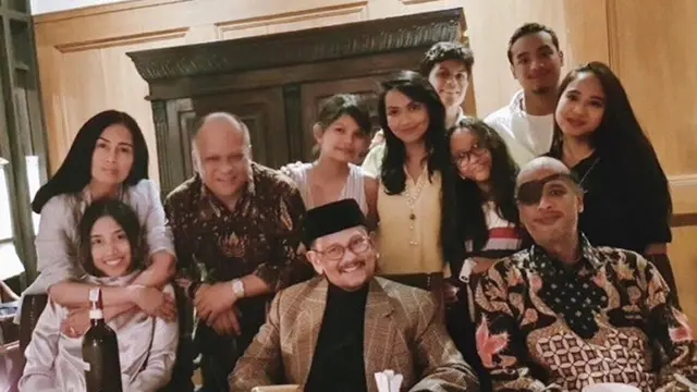 6 Pesona Widya Leksmanawati, Istri Thareq Kemal