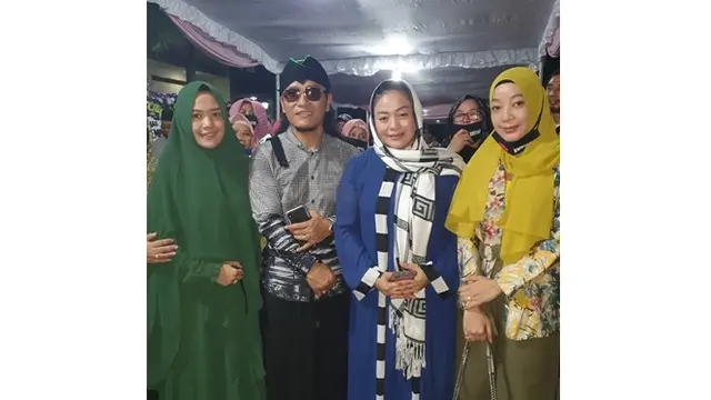 6 Momen 7 Harian Meninggalnya Didi Kempot, Gus Miftah Isi Tausyiah