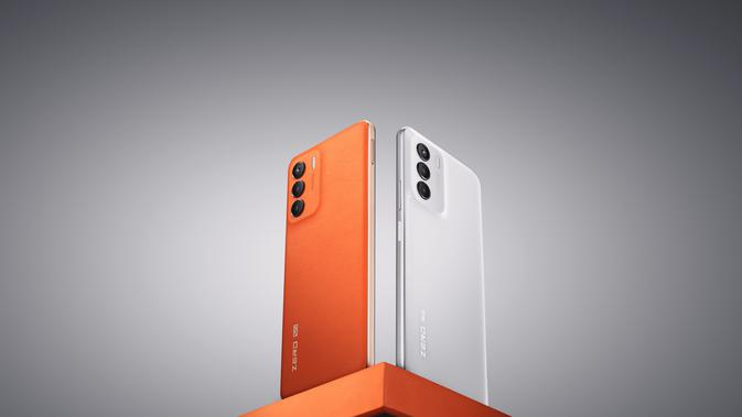 Infinix Zero 5G 2023 hadir dalam tiga opsi warna, putih, oranye, dan hitam. (Foto: Infinix Indonesia)