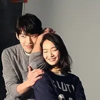 Akhirnya, Kim Woo Bin mengakui memang tengah menjalin hubungan dengan artis cantik Shin Min Ah.