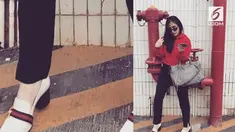 Prilly Latuconsina jadi pembicaraan warganet. Gaya berpakaiannya ke kampus dianggap terlalu mewah dibandingkan mahasiswa lain.