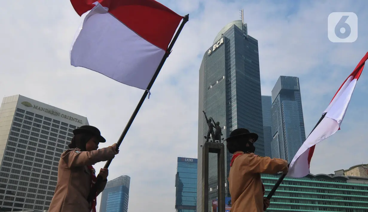 Upacara ini juga bertujuan untuk menumbuhkan semangat kebangsaan dan meningkatkan kesadaran akan pengorbanan serta jasa para pahlawan yang telah berjuang demi kemerdekaan Indonesia. (merdeka.com / Imam Buhori)