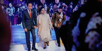 Presiden Jokowi dan Ibu Negara Iriana menjadi tamu undangan khusus yang menghadiri resepsi pernikahan Rizky Febian dan Mahalini Raharja. [Foto: Instagram/ferdinan_sule]
