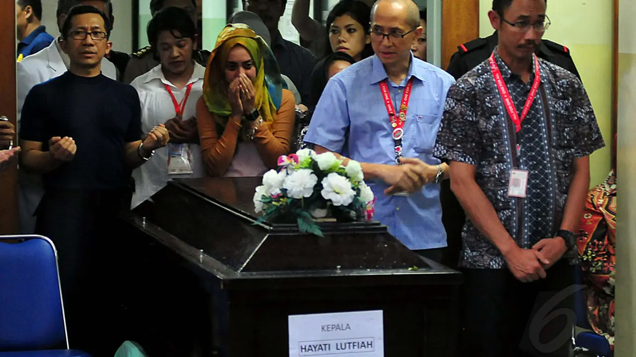 Jenazah Korban Pesawat AirAsia QZ8501 Diserah Terimakan