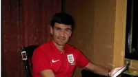 Mekan Nasirov, amat yakin Semen Padang bisa jadi kekuatan menakutkan saat berlaga di Torabika SC 2016. (Bola.com/Arya Sikumbang)