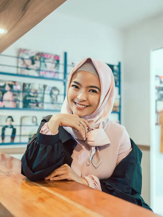 (Instagram/tantrisyalindri)