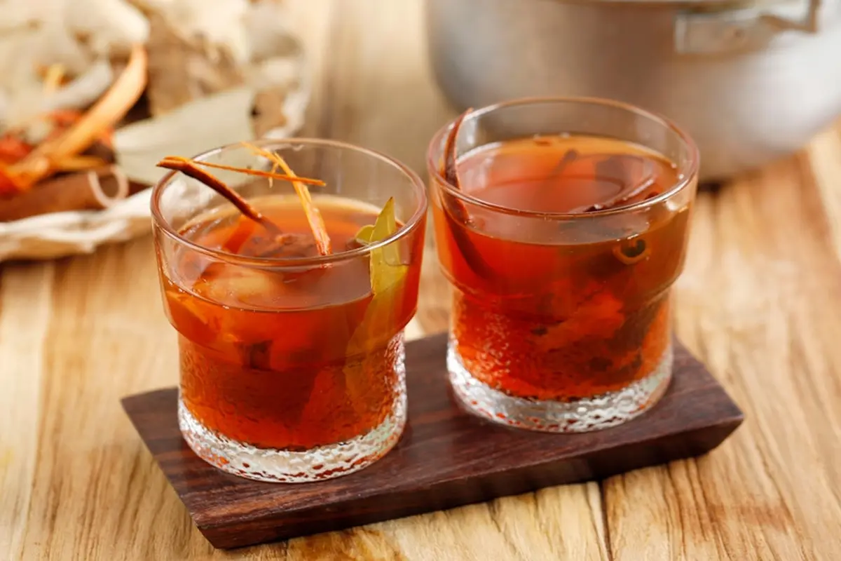 wedang uwuh jamu minuman tradisional