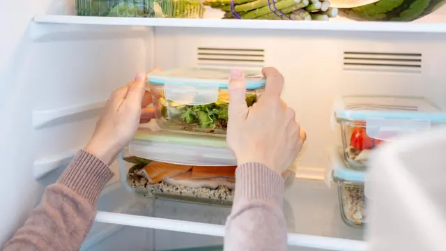 Refrigerator
