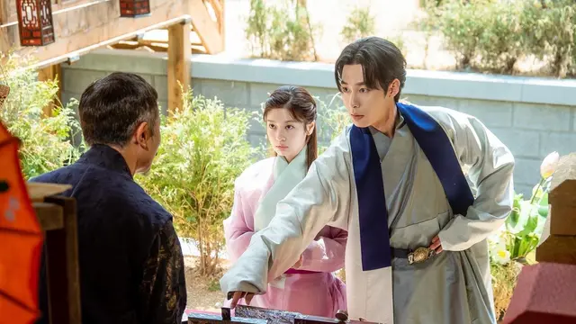 Jung So Min dan Lee Jae Wook dalam episode 20 Alchemy of Souls. (Foto: tvN via Soompi)