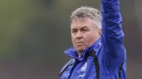 Guus Hiddink Akui Dihubungi Chelsea