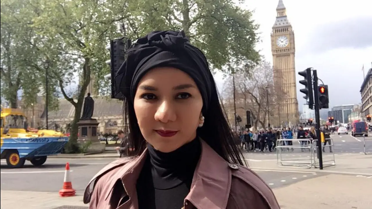 Gaya Layaknya Model Bupati Rita