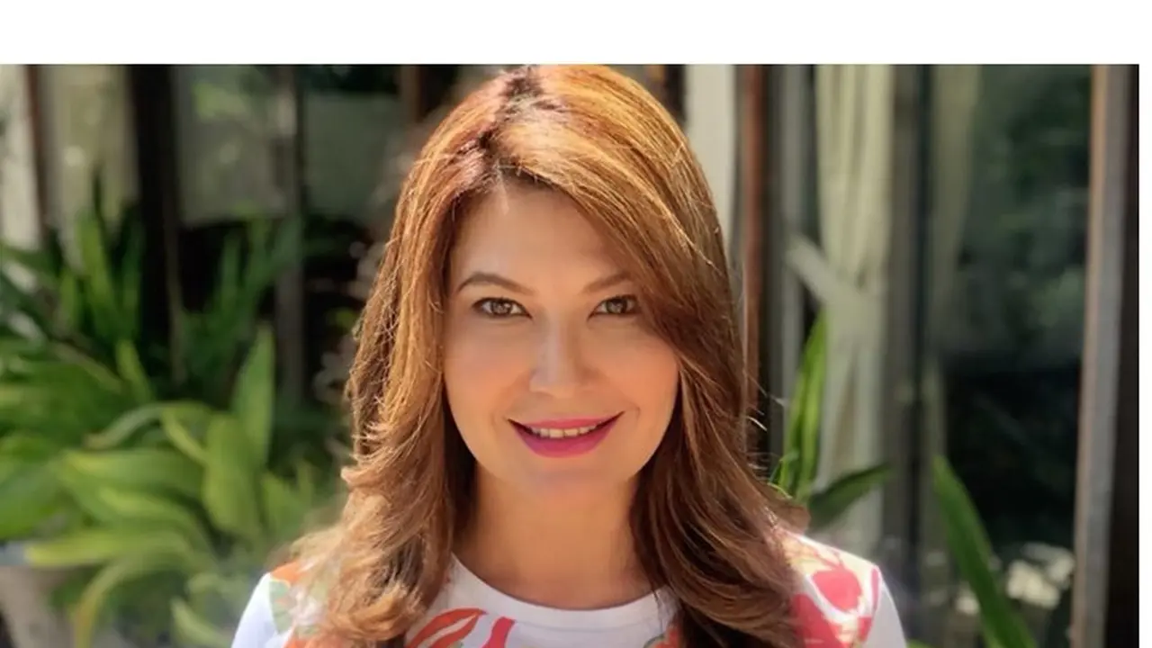 7 Pesona Tamara Bleszynski, Tetap Energik dan Awet Muda Diusia 44 Tahun
