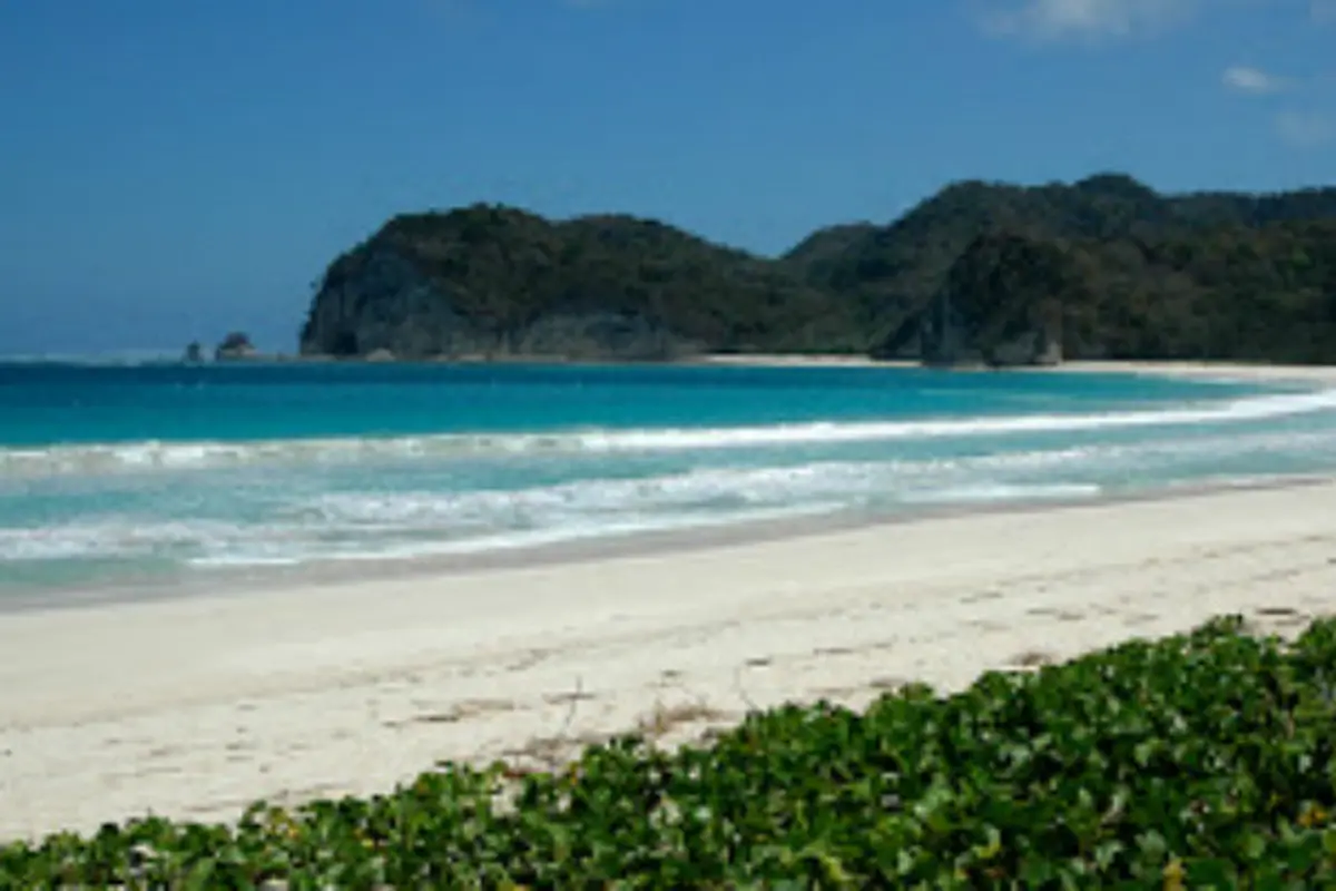 Pantai Tarimbang NTT