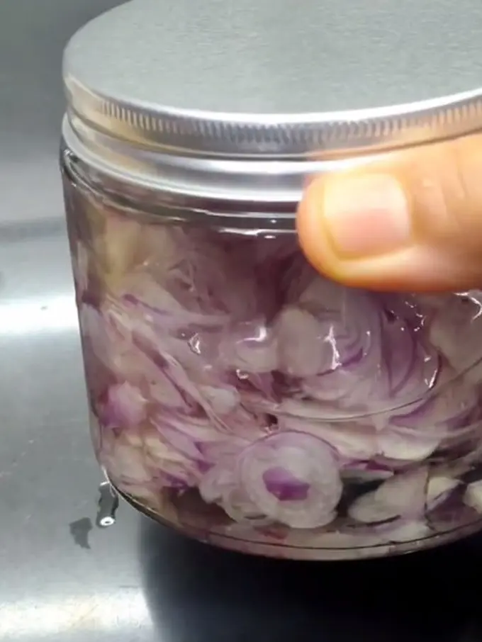 Awet Selama 2 Minggu, Begini Cara Gampang Bikin Baceman Bawang Merah