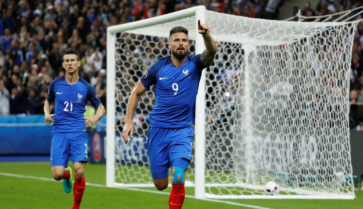 Ekspresi striker Prancis, Olivier Giroud, setelah mencetak gol ke gawang Islandia pada laga perempat final Piala Eropa 2016 di Stade de France, Paris, Senin (4/7/2016) dini hari WIB. (Reuters/Darren Staples)