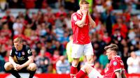 Josh Windass dari Wrexham bereaksi di akhir pertandingan EFL Championship antara Wrexham dan Middlesbrough, di Wrexham, Wales, Sabtu 2 Mei 2026. (Cody Froggatt/PA via AP)