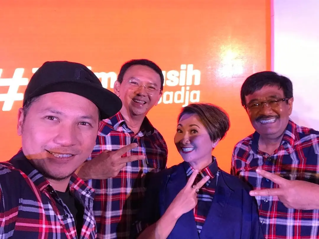 Gading Marten bersama Ahok, Djarot dan Indy Barends.