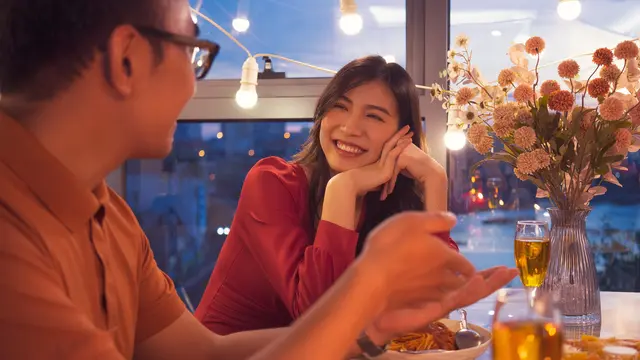 perempuan dan pasangan april 8