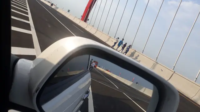 Tol Batang-Semarang bersolek jelang diresmikan oleh Presiden Joko Widodo (Jokowi). (Felek Wahyu/Liputan6.com)
