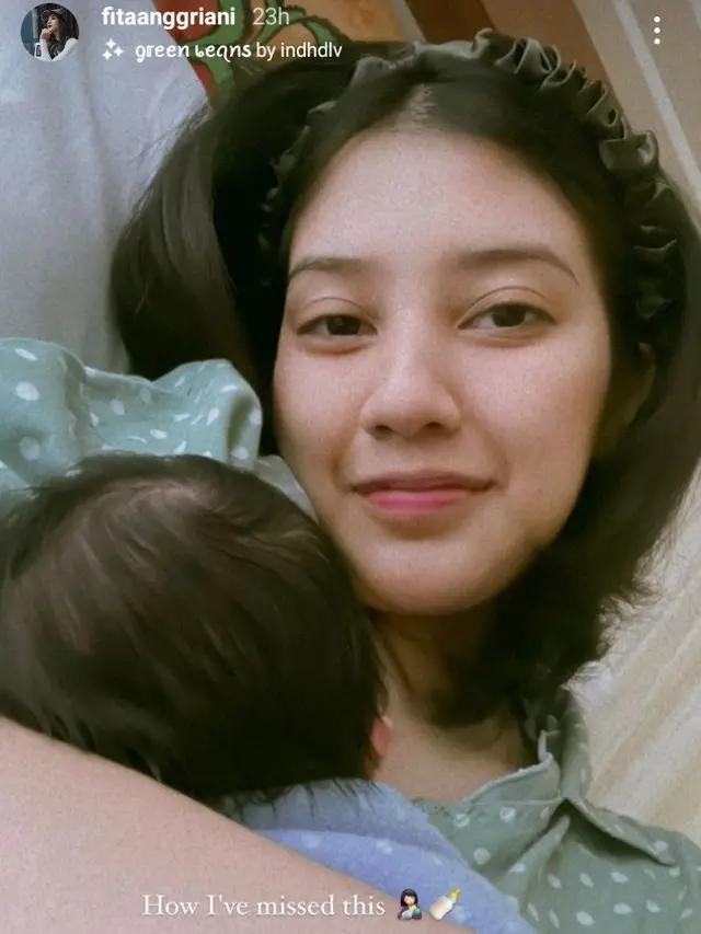 Fita Anggriani Melahirkan Anak Kedua