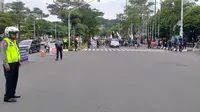 Demonstrasi UU Ciptaker di depan kantor Gubernur Jateng berakhir ricuh. (Foto: LIputan6.com/Polda Jateng)