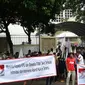 Pendukung Prabowo-Hatta berunjuk rasa di depan Kantor KPU, Jakarta. (Liputan6.com/Taufiqurohman)