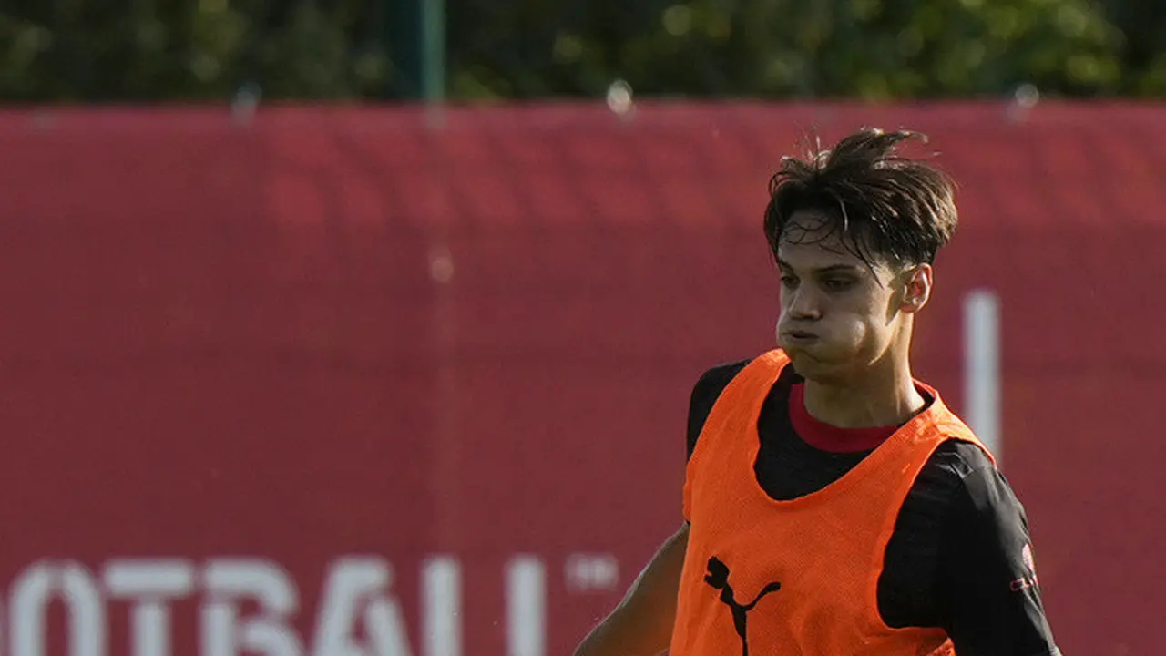 Gelandang AC Milan, Samuele Ricci. (AP Photo/Luca Bruno)