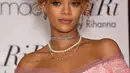 Kini Rihanna sedang menikmati masa lajangnya dan ia pun merasa baik-baik saja dengan dirinya. (AFP/Bintang.com)