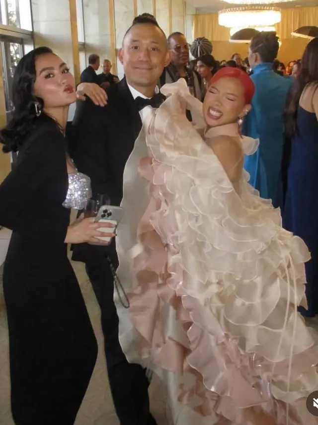 Gaya Elegan Agnez Mo di Gold Gala. [@agnezmo]