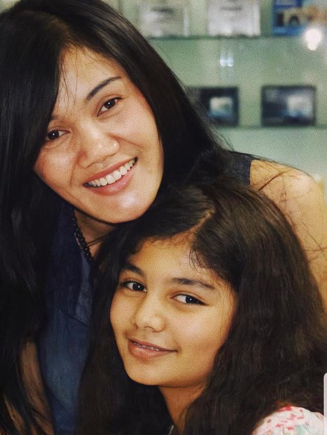 6 Potret Kebersamaan Jihane Almira dan Ibunda yang Jarang Tersorot, Kompak Banget