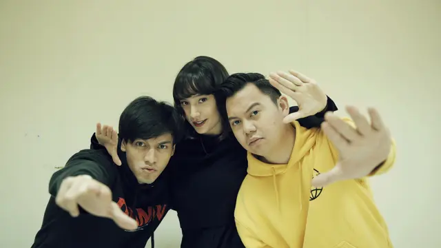 [Fimela] Chandra Liow - Tatjana Saphira - Jefri Nichol