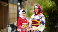 kimono hijab (Sumber: prtimes.jp)