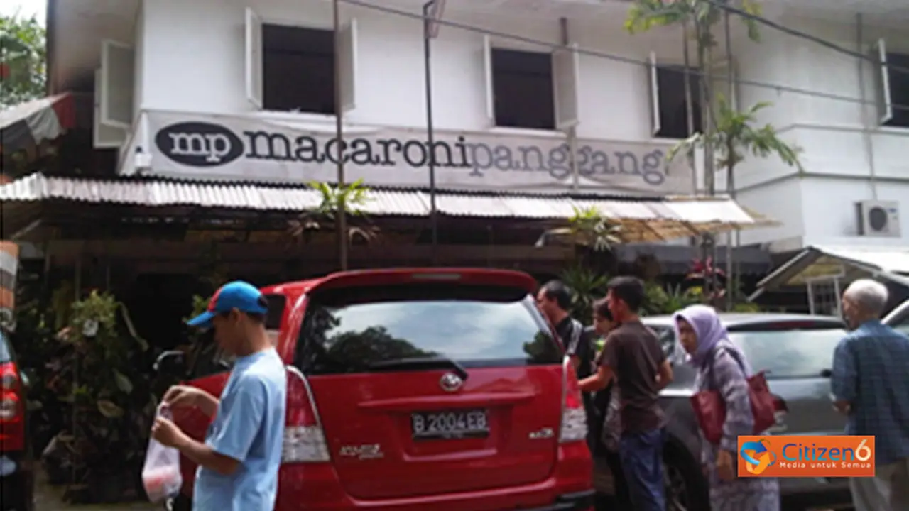 131213amacaroni.jpg