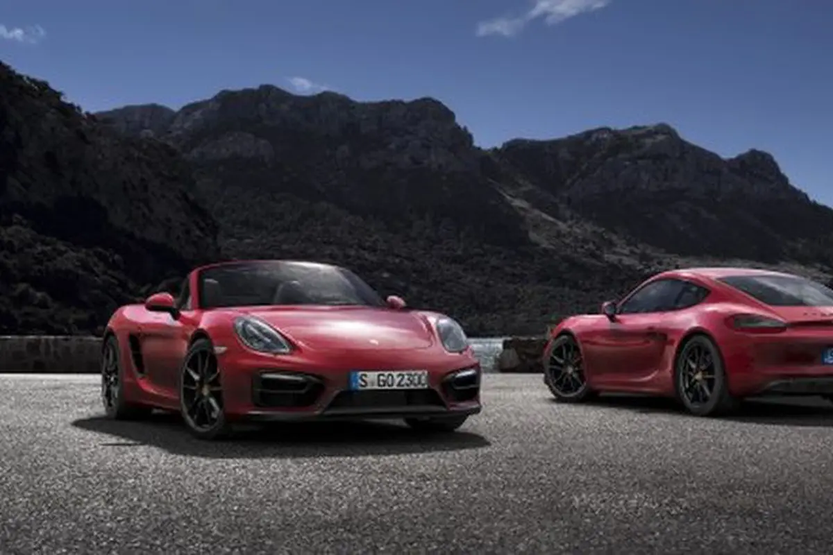 Tiga Punggawa Anyar Porsche Nampang di Beijing