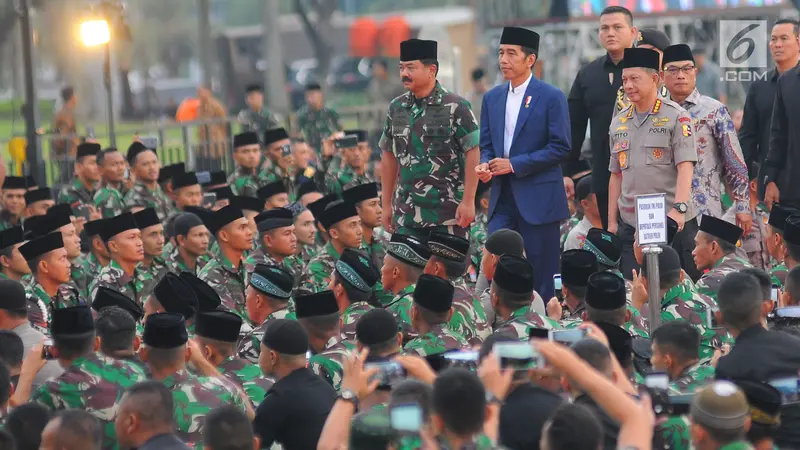 Presiden Jokowi Buka Puasa Bersama dengan TNI-Polri