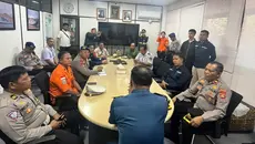 Detik-detik Proses Penyelamatan Korban Kebakaran KMP Putri Yasmin