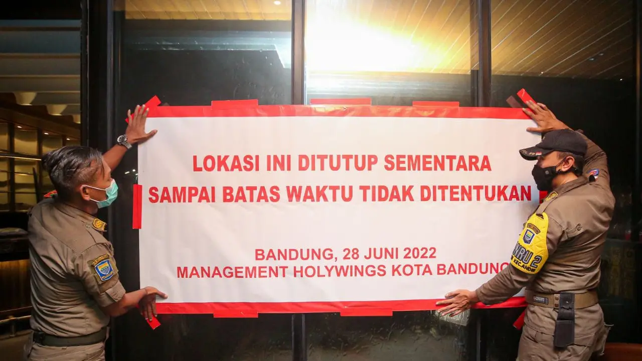Holywings