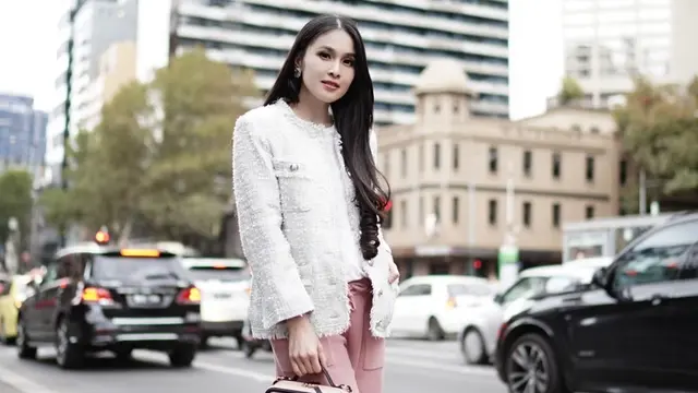 FOTO: Sandra Dewi Konfirmasi Hamil Anak Ke-2, Penampilannya Tetap Menawan