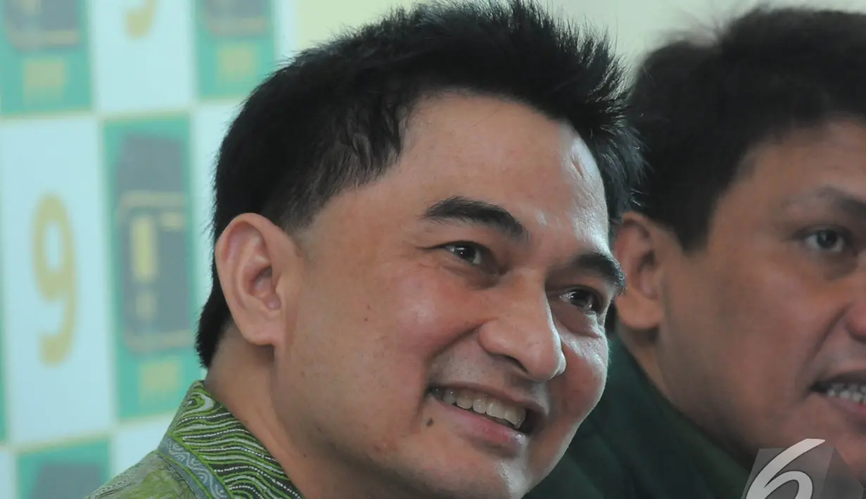 Sekjen PPP versi Djan Faridz, Dimyati Natakusumahdi memberikan keterangan pers di Jakarta, Senin (8/10/2014). (Liputan6.com/Herman Zakharia)