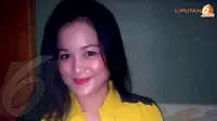 Juwita Bahar Doyan Main Karambol di Rumah