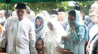 Rieke Diah Pitaloka di Pemakaman Mat Solar. [Budy Santoso]