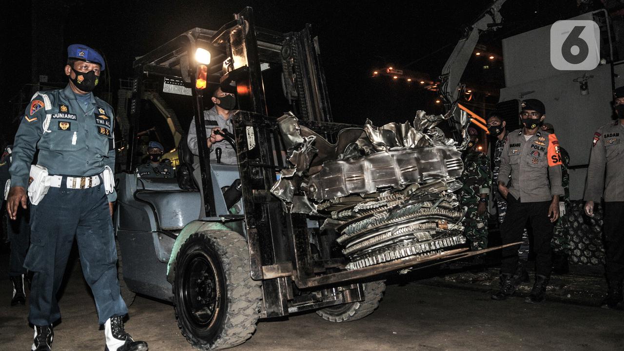 Mesin Sriwijaya Air SJ-182