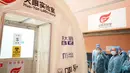 Orang-orang mengunjungi Laboratorium Mata Api di Hong Kong, China selatan (26/8/2020).  Pengujian COVID-19 berskala besar tersebut di bawah Program Pengujian Masyarakat Universal dari pemerintah Daerah Administratif Khusus (Special Administrative Region/SAR) Hong Kong. (Xinhua/Li Gang)