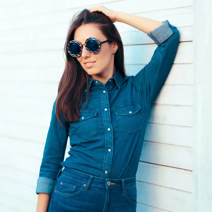 10 Ide Mix and Match Outfit Denim Wanita Biar OOTD Sehari-hari Makin Stunning