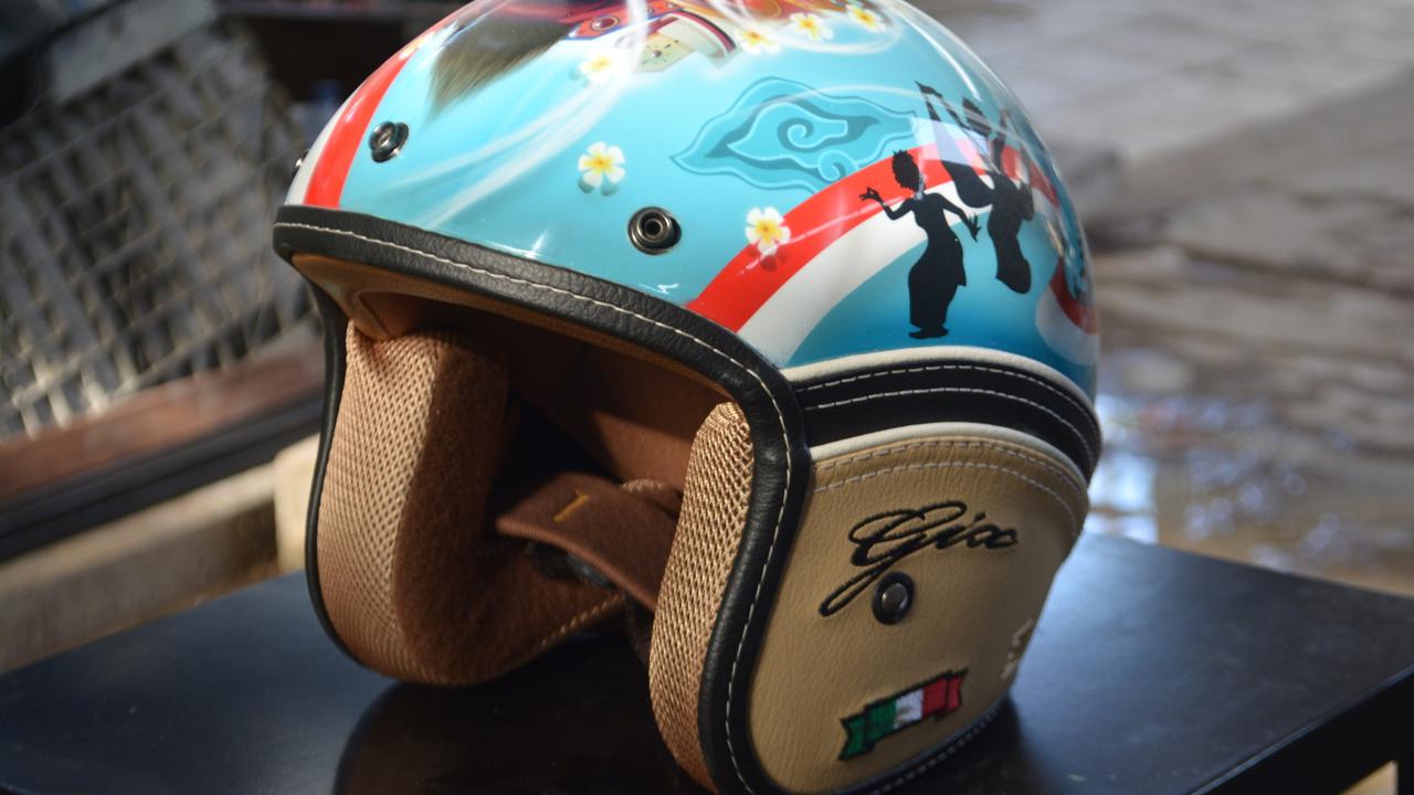 Helm repaint oleh Tomi Airbrush